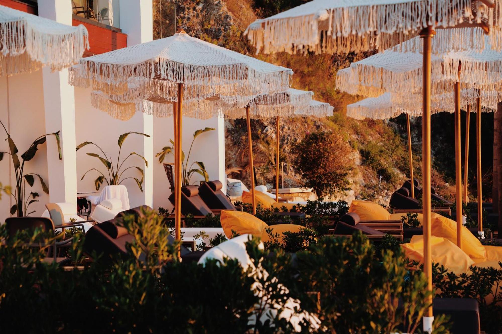 Oniro By Iliria Palace (Adults Only) Himare Ngoại thất bức ảnh